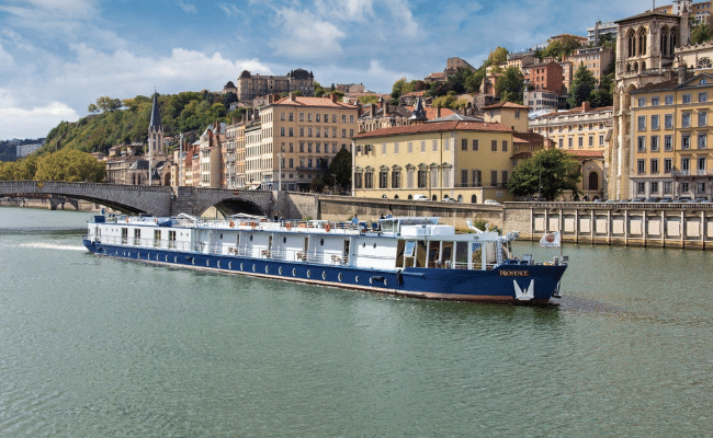 Provence和Camargue游船是遍法南循环路线